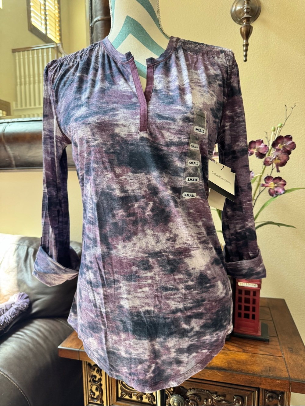 ✅NEW “Calvin Klein Jeans” Purple Tie-Dye Henley Tunic